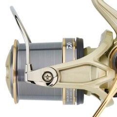 Daiwa Emblem SL 22 45 CW QD Surf Makara